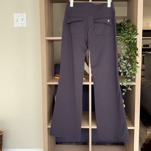 Athleta fusion flap pockets flare yoga pants